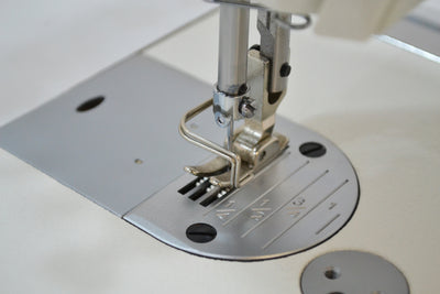 Máquina de costura recta MAQI Q2-M con corte de hilo